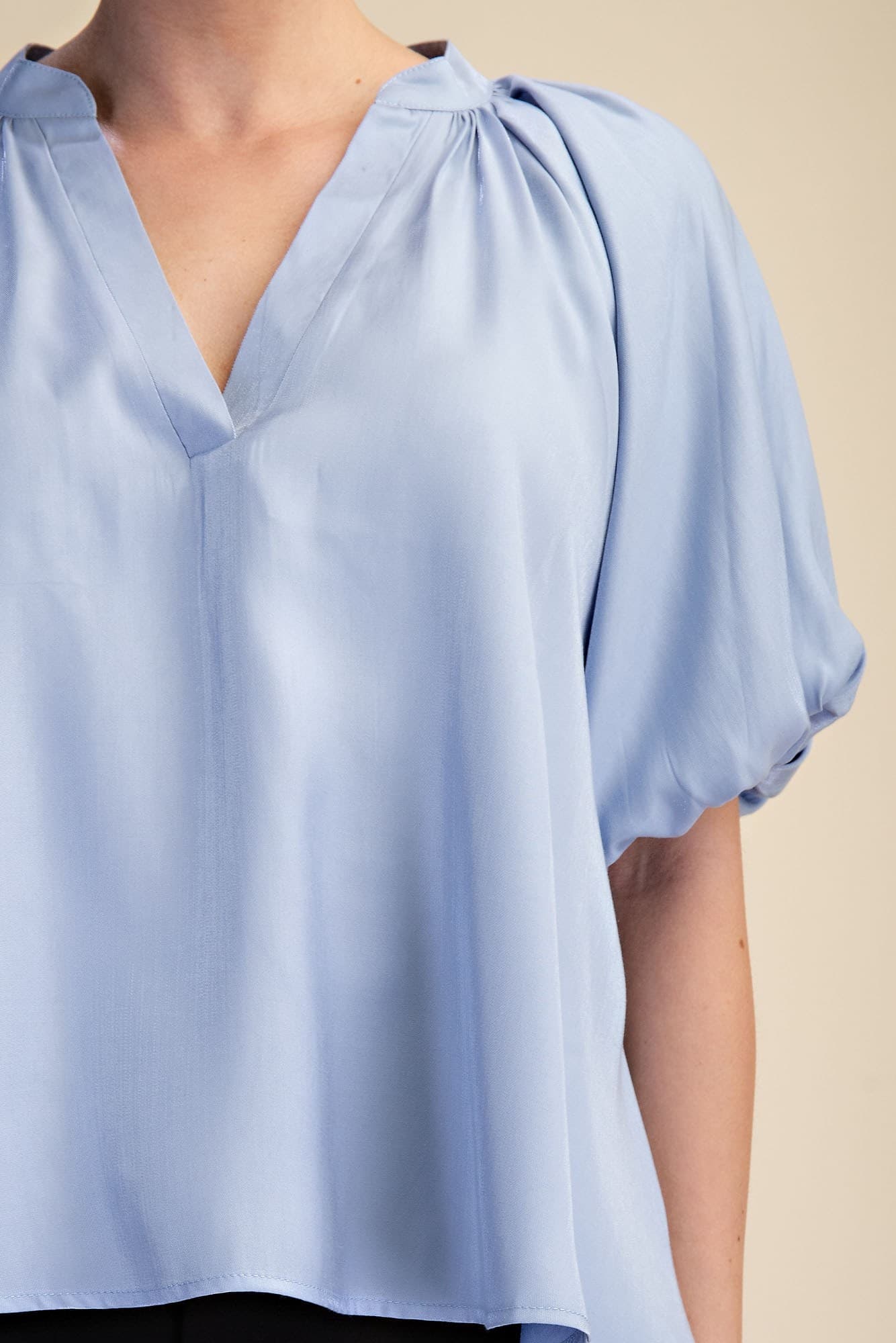 V-neck Bubble sleeve Blouse