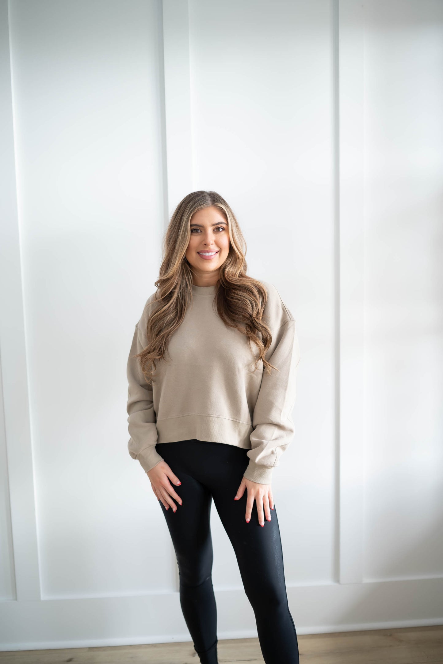 The Whitney Sweatshirt (2 Colors)