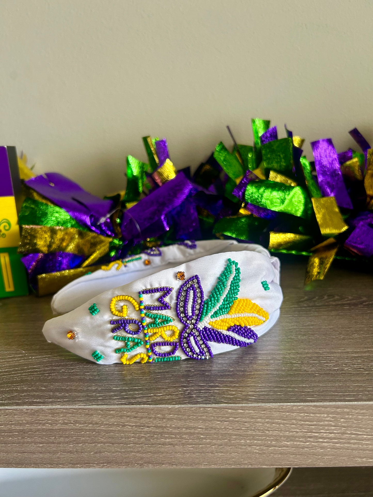 White MG headband with beads