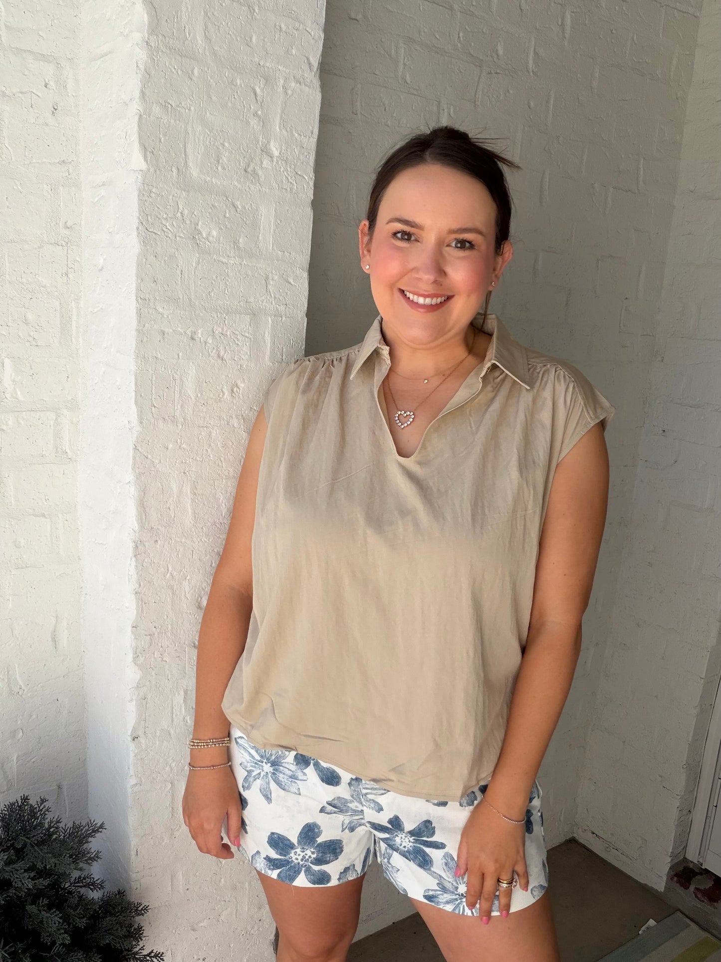 Sleeveless Keyhole Blouse