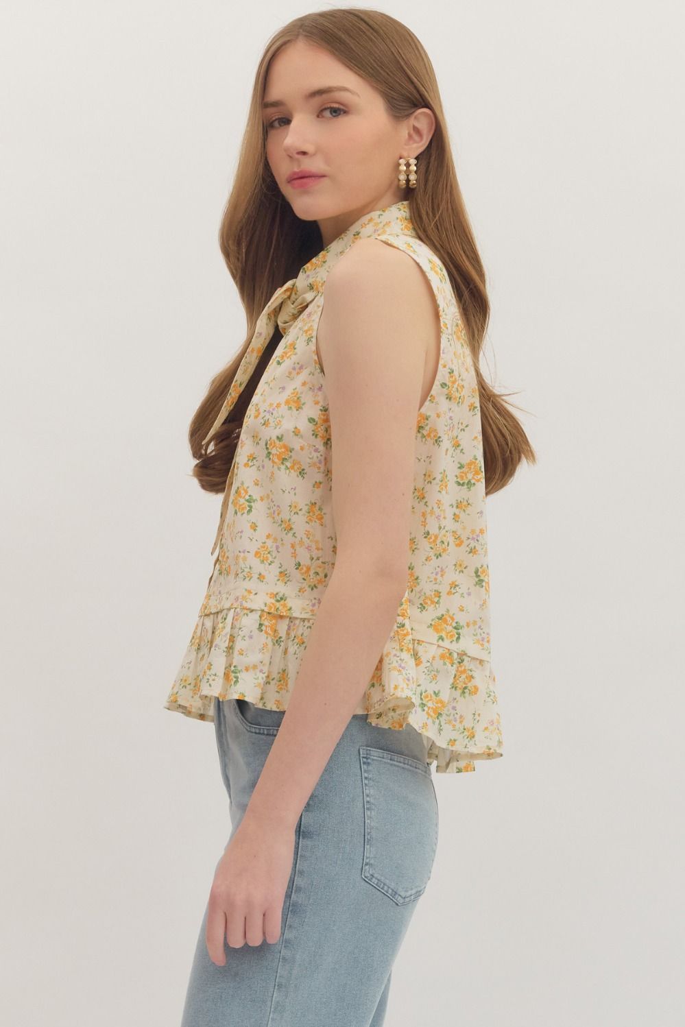 Self tie collar sleeveless top